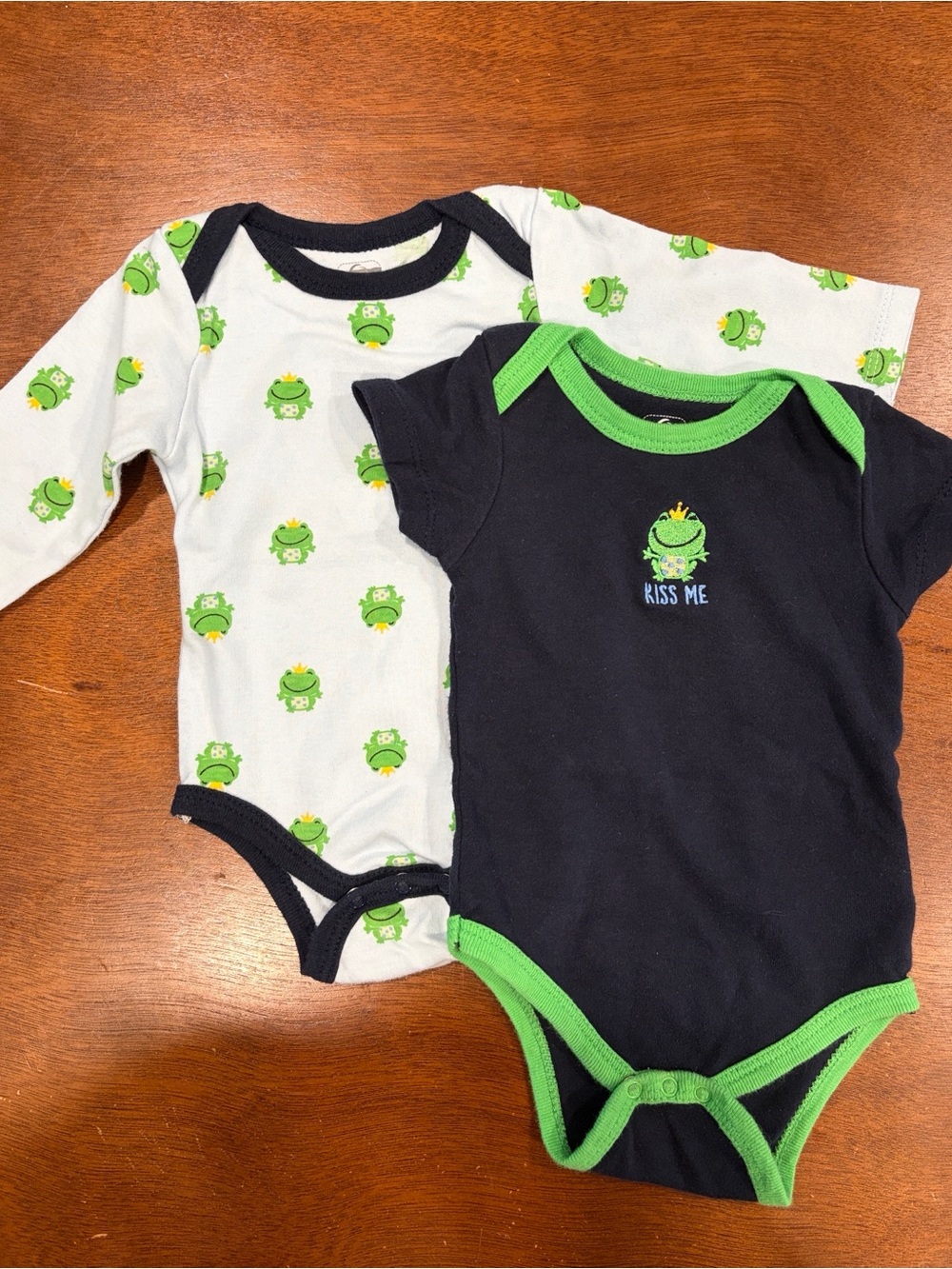 Frog Print Bodysuit Set - White, Navy & Green